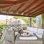 Rafaela\'S House Sokraki